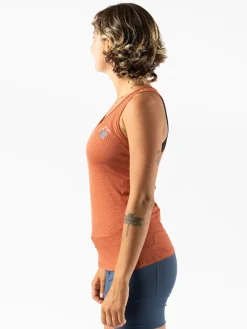 Outlet EZ Tank Perf Women Tanks