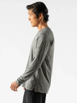 Outlet EZ Tee LS | Updated Fit Long Sleeves