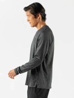 Outlet EZ Tee LS | Updated Fit Long Sleeves