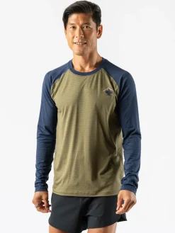 Online EZ Tee Perf LS Long Sleeves