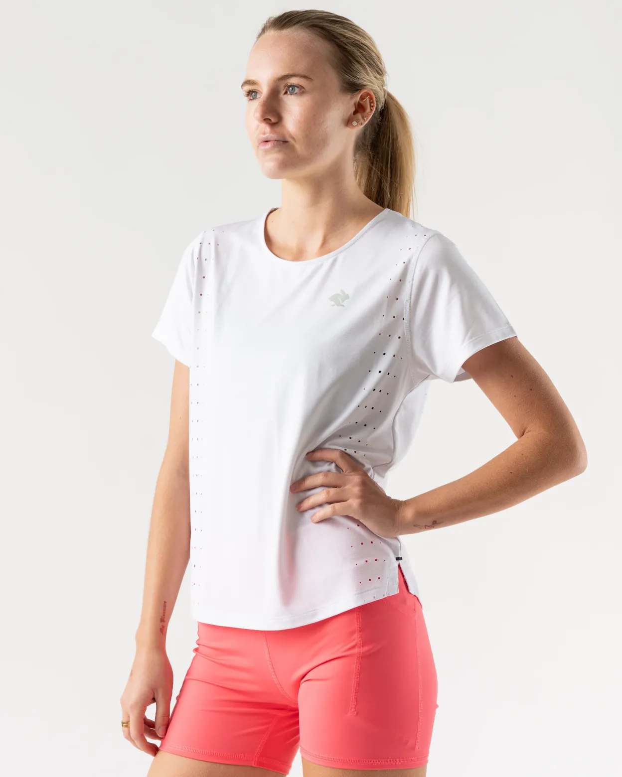 Outlet Race Pace Tee SS Women Short Sleeves